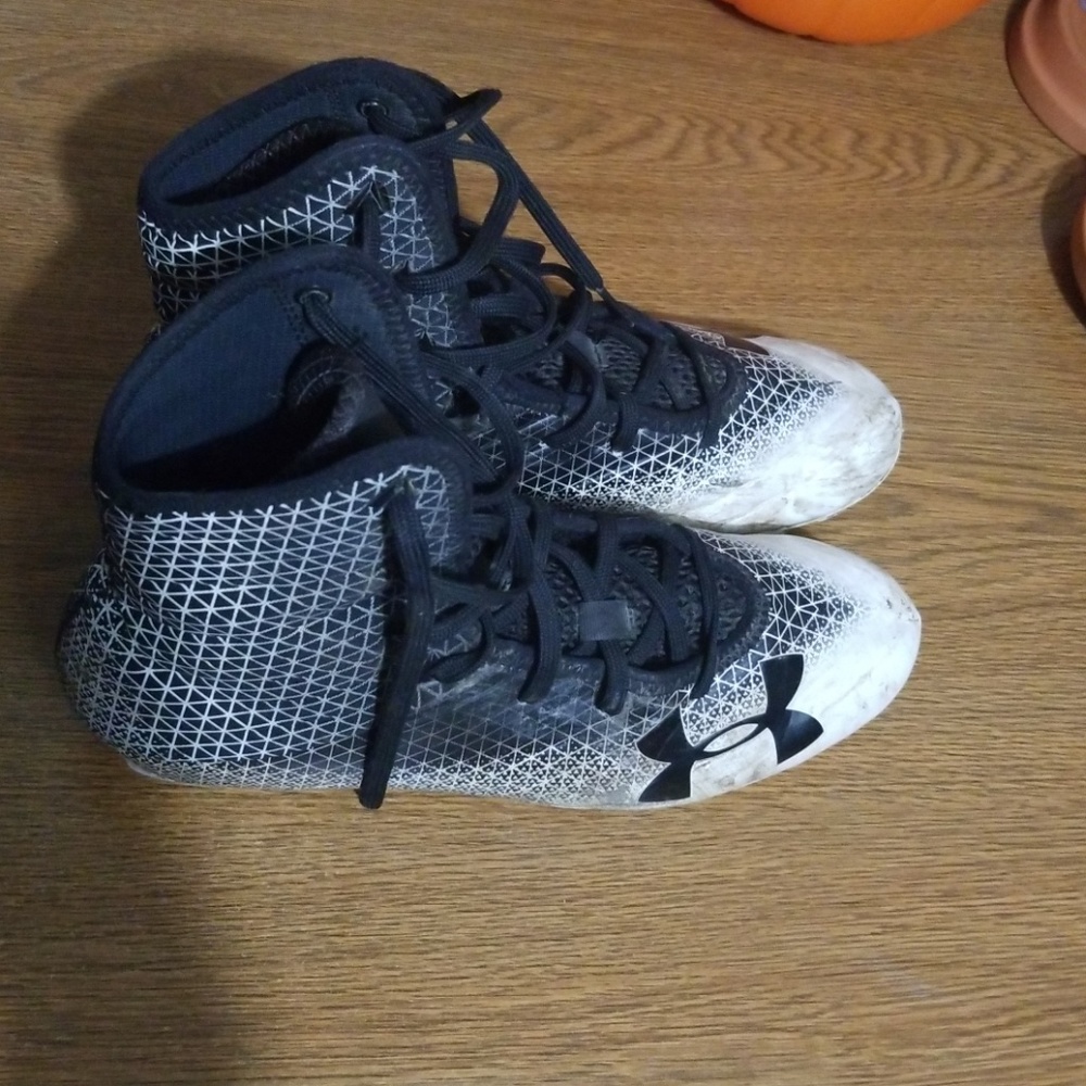 Under Amour cleats size 8.5